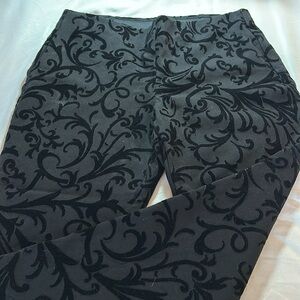 Chico’s Black Pants with Velvet detail. Size 2.5 (US size 14)
